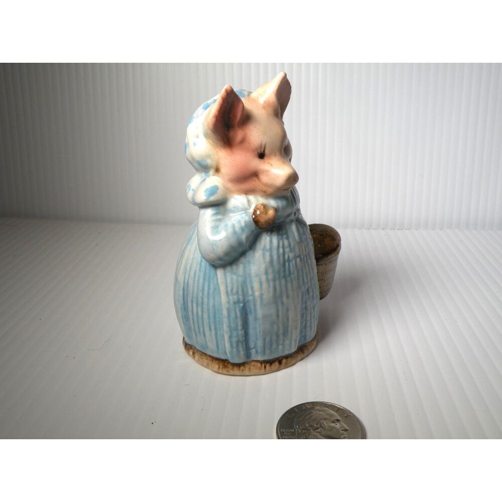 Beatrix Potters Beswick Aunt Pettitoes Porcelain Figurine Hand-Painted Charming